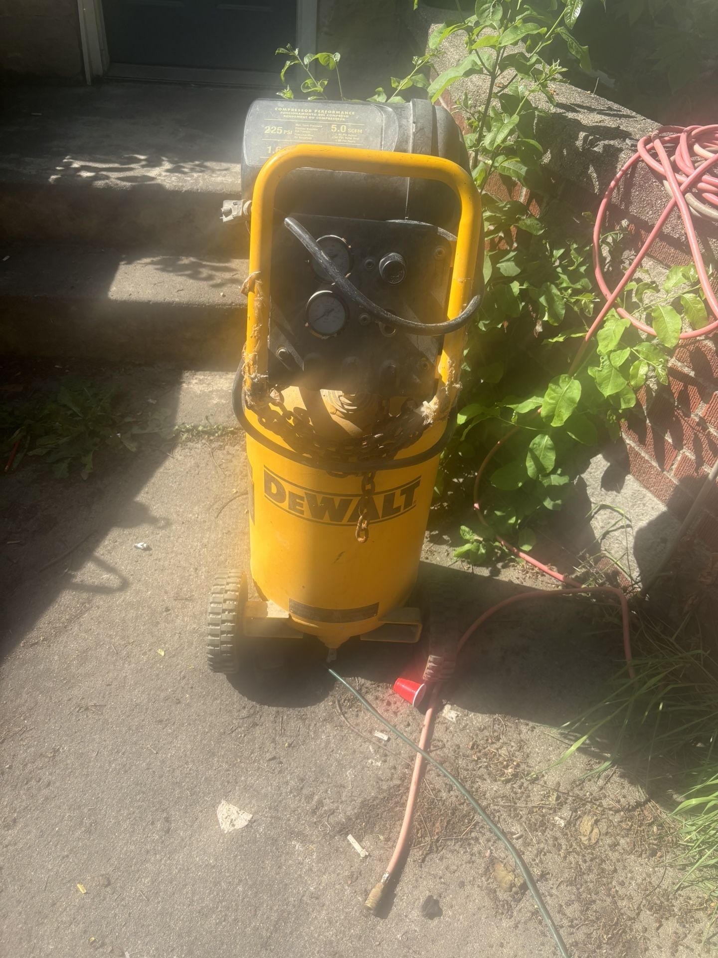 DeWALT HP Ultra Quiet Compressor
