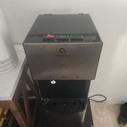 Bottom Water Dispenser 
