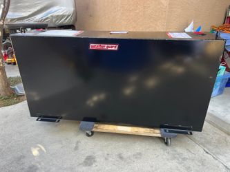 New Weather guard transfer tank 75 gallons size 55” long x 27” top x 1 ft wide asking $700 