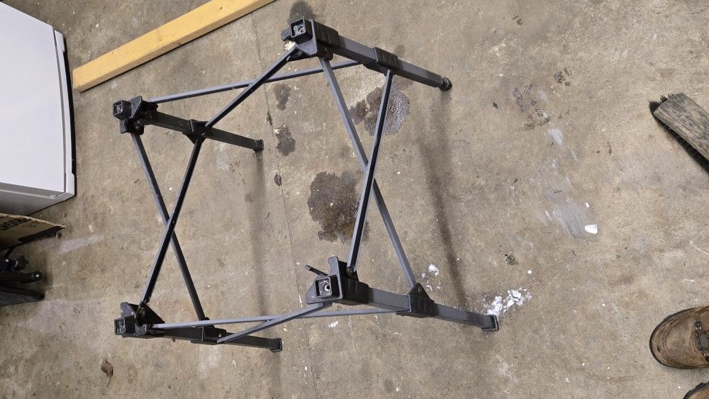 Collapsible Table Saw And Tool Stand
