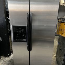 Kenmore Side By Side Stainlees Steel Refrigerator 