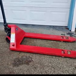 Red/Green/Blue Uline Pallet Jacks $220-299lots