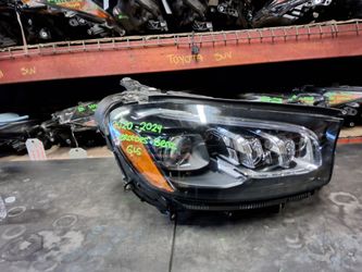 2020-2021-2022-2023-2024 MERCEDES BENZ GLS RIGHT SIDE HEADLIGHT OEM USED #8666