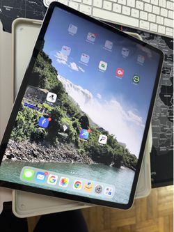 iPod pro (6th gen) + apple pen + magnetic cover