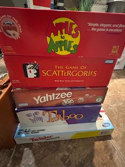 LOT - Boardgames + Puzzles $20