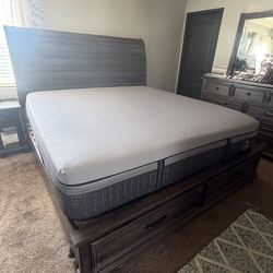 5 piece Wilmington California King Bedroom Set
