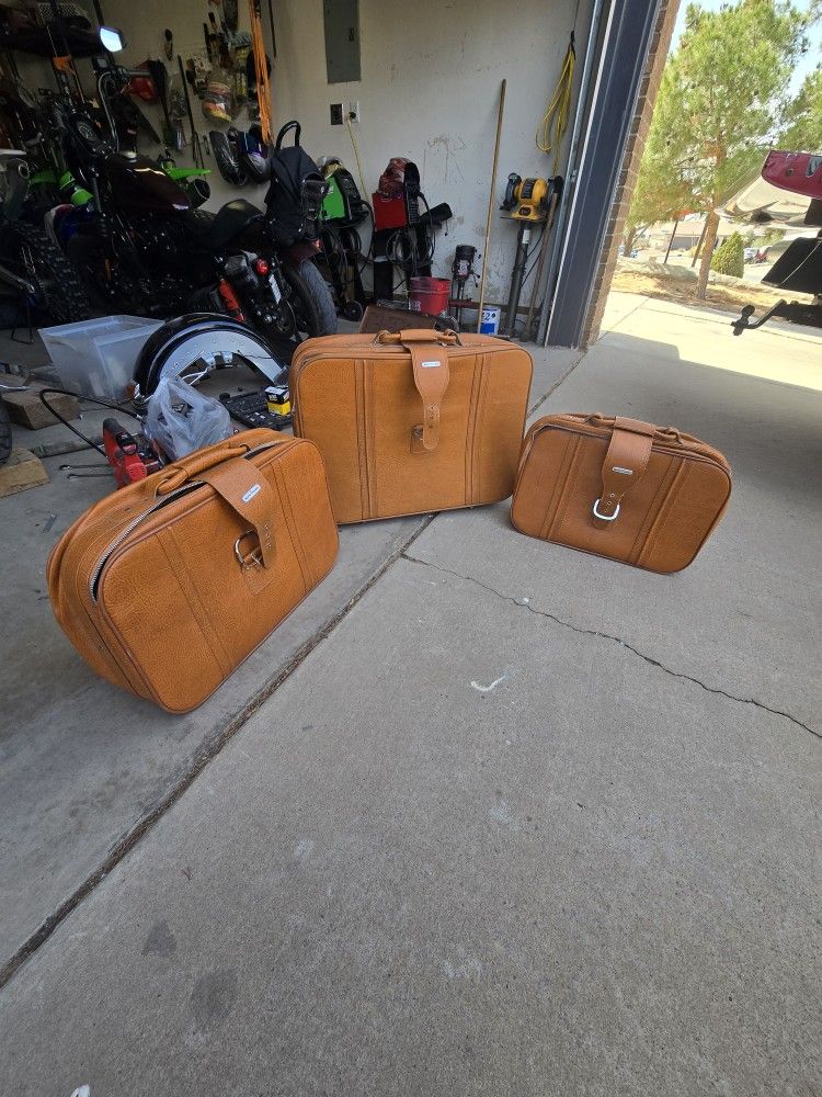 world traveler luggage Set