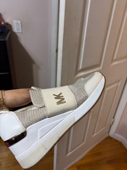MK women shoes