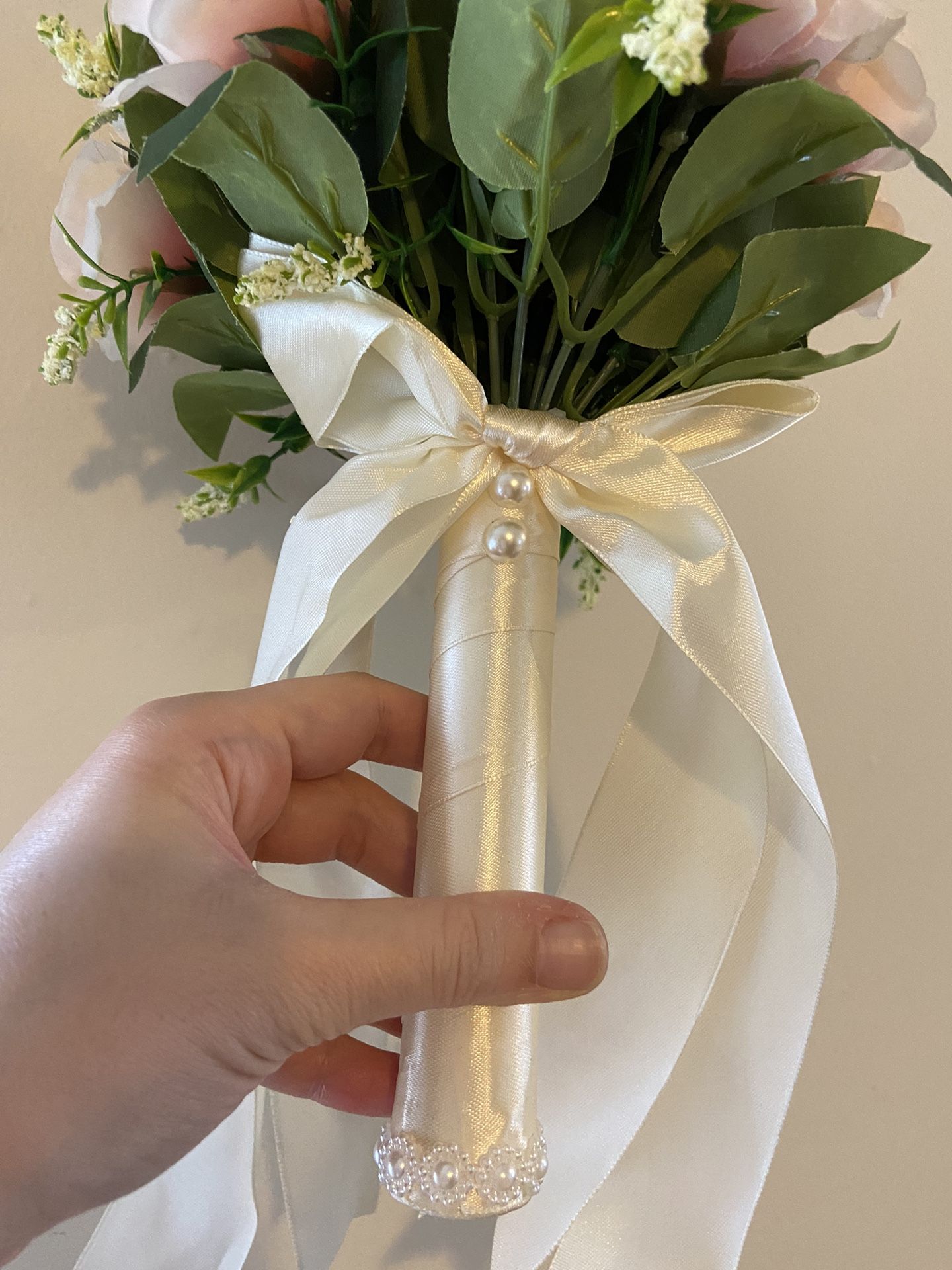 Holding Flowers Artificial Natural Rose Wedding Bouquet with Silk Satin Ribbon Pink White Champagne Bridesmaid Bridal Party Color: Champagne Message m