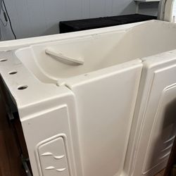 Walk In Tub