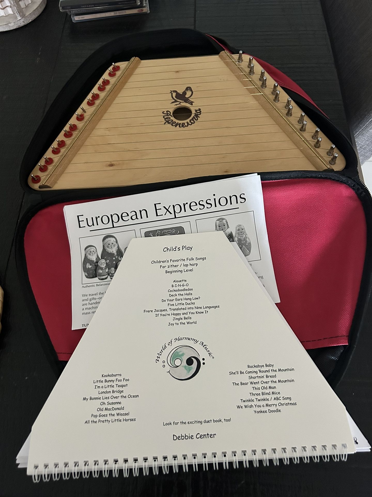 European Expressions Harp Music Maker