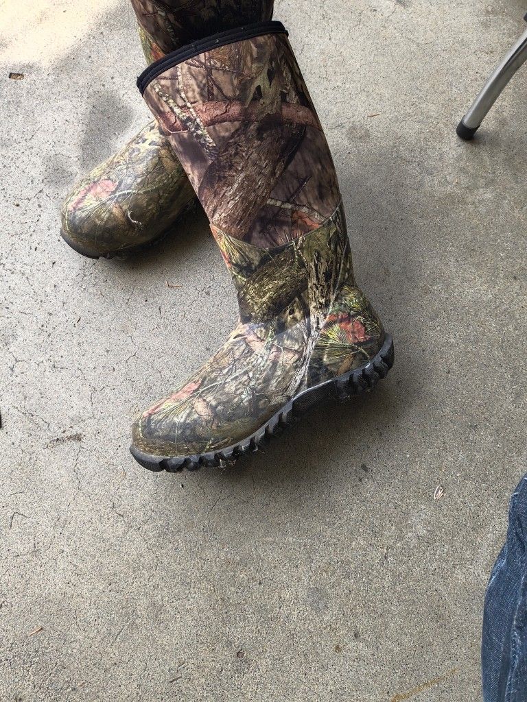 Mossy Oak Muck Boots