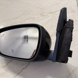 20-23 Ford Escape Driver Mirror