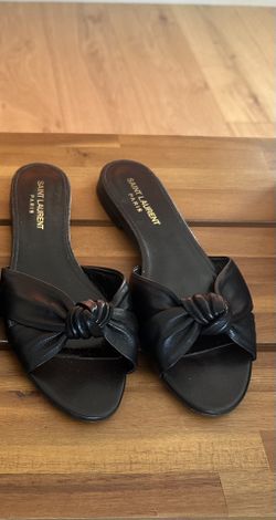 SAINT LAURENT