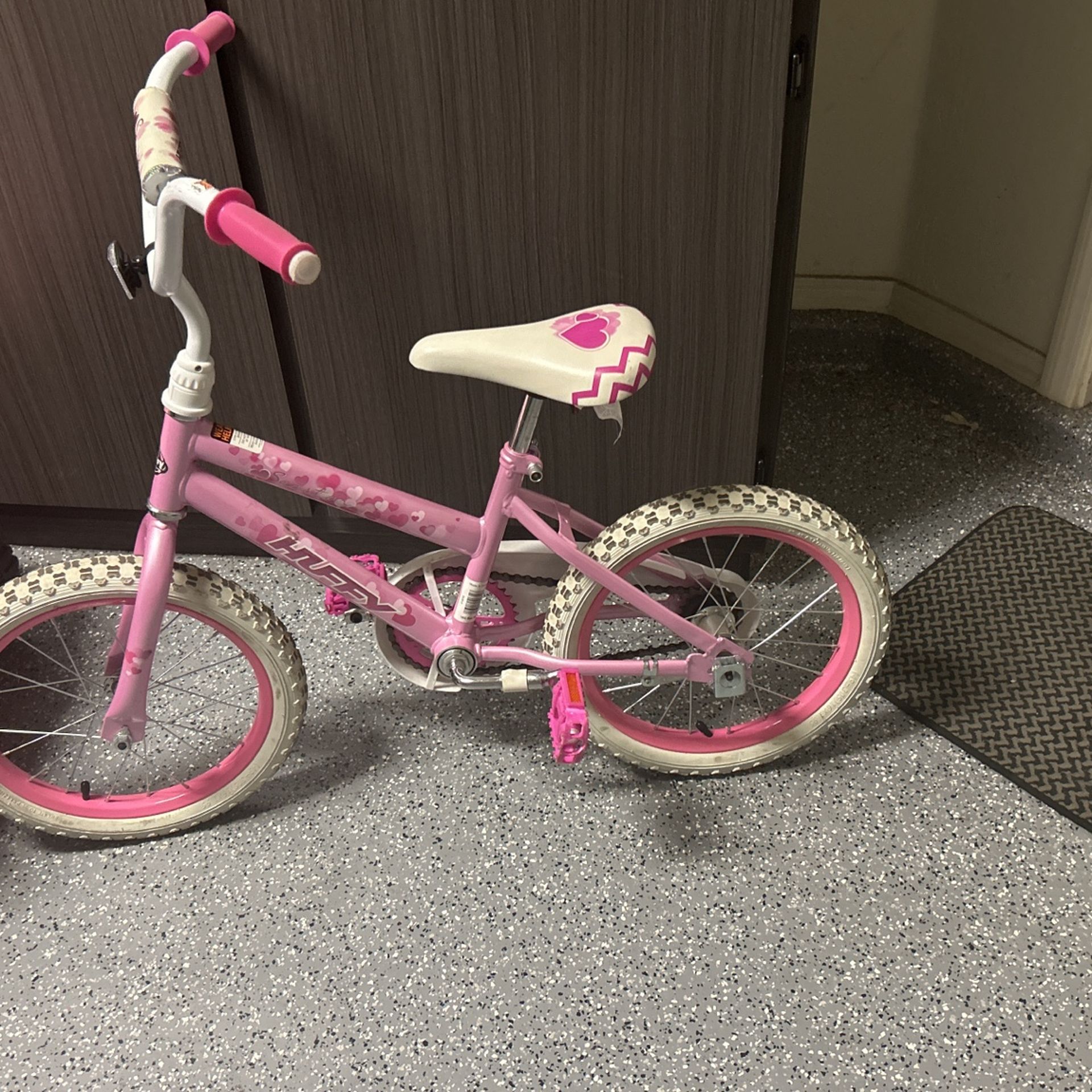 Huffy Cycle Comes Up With training Wheel 