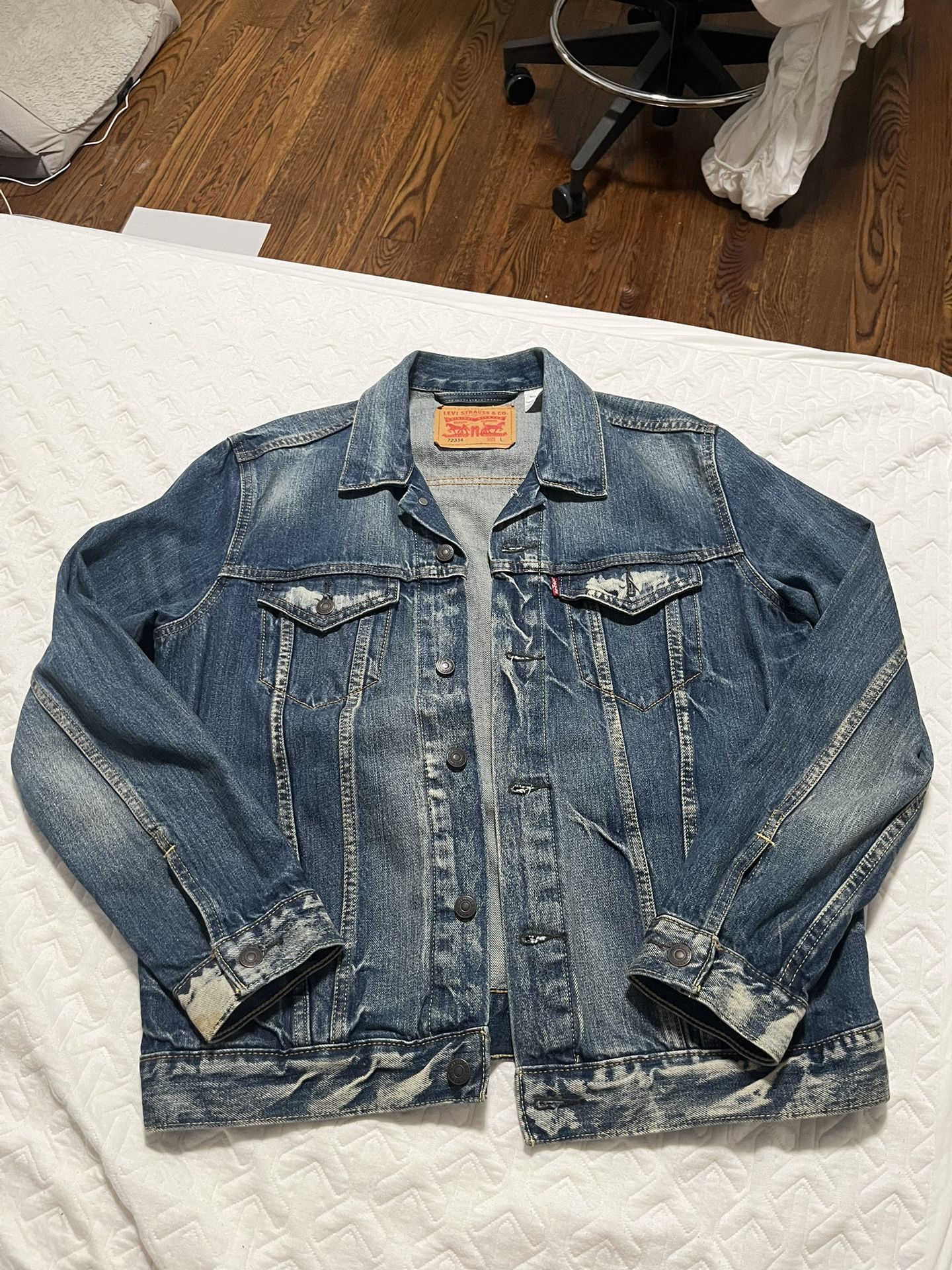 Levi ’s denim jacket