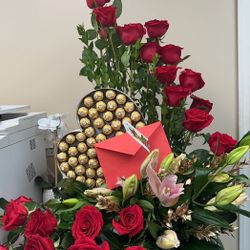 Valentines Day Gifts And Flowers