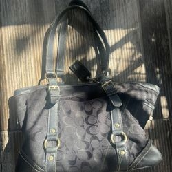 Black Coach Shoulder Bag 