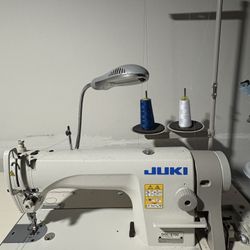 JUKI DDL-8700 Single Needle Drop Feed Automatic Industrial Sewing Machine With Table and Servo Motor