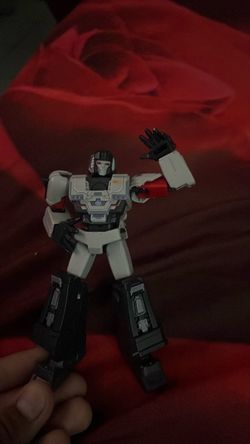 Transformers 1 small figure fully assembled