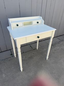 Vintage Solid Wood Farmhouse/Cottage Writing Desk – Petite 30" Size