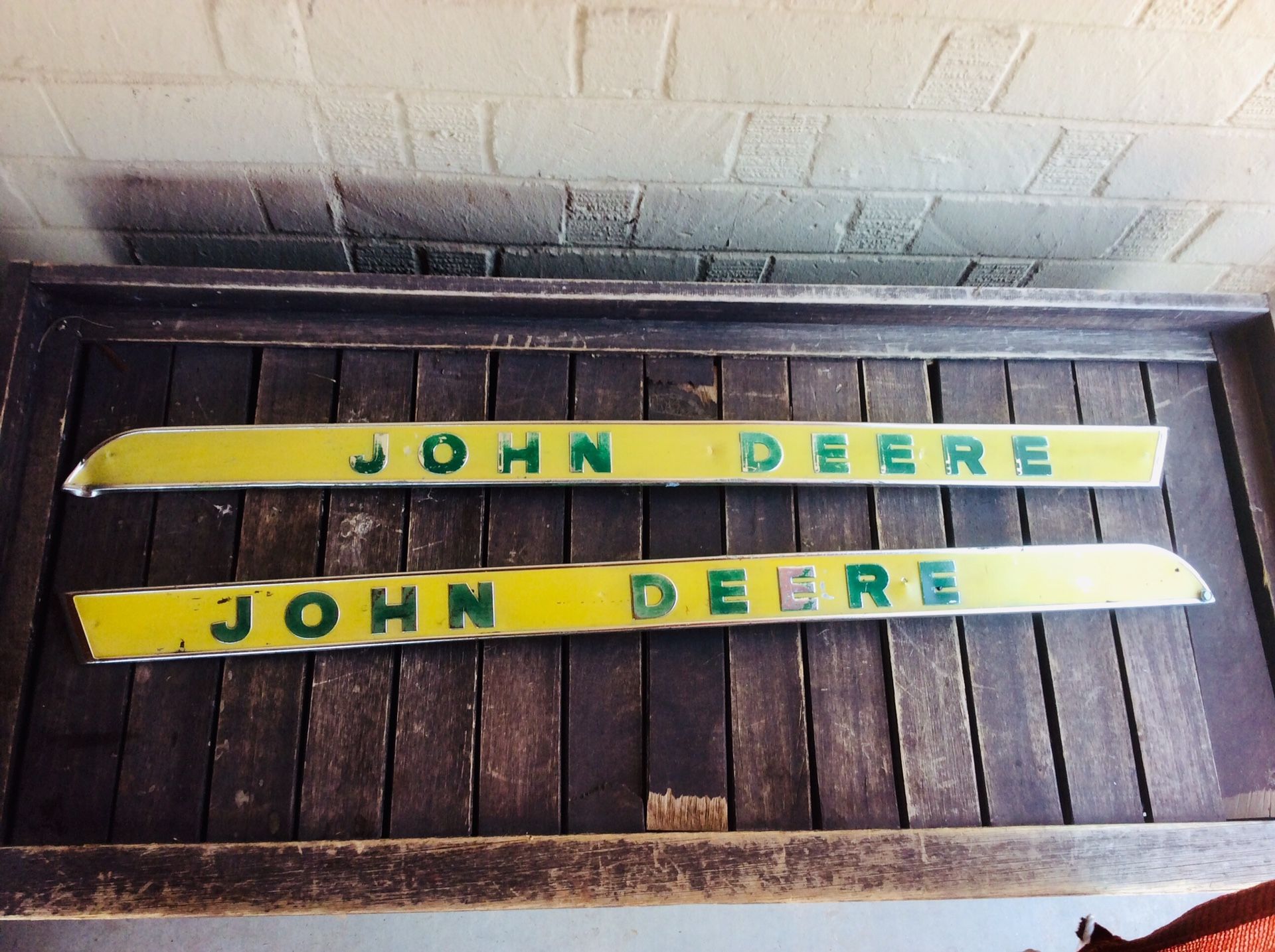 John Deere tractor emblems