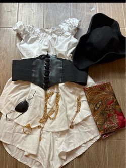 Women’s Renaissance Dress Costume Halloween Pirate Gypsy XS
