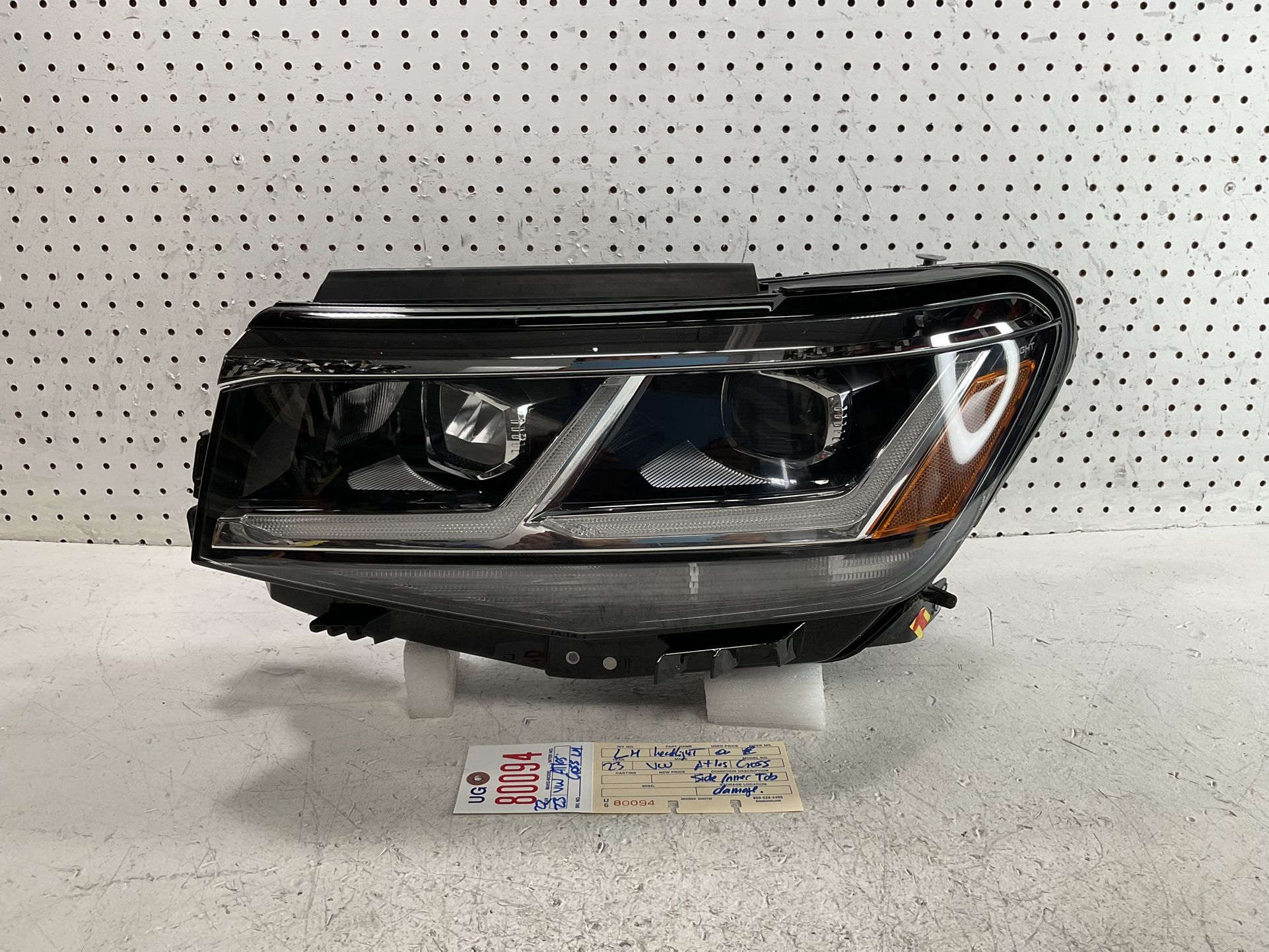 2024 2025 VOLKSWAGEN ATLAS CROSS SPORT LEFT SIDE HEADLIGHT LAMP OEM