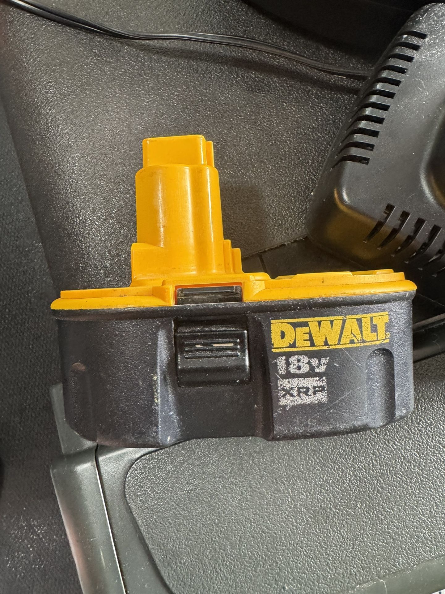 Dewalt 18v Battery and Charger