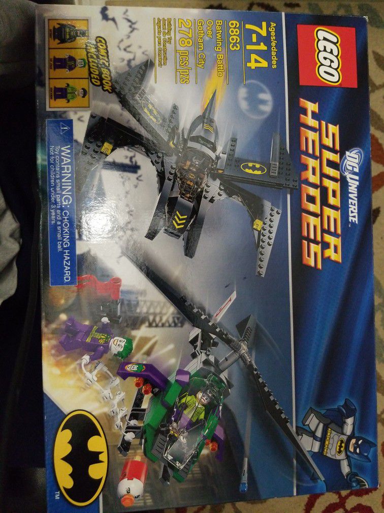 LEGO Super Batwing Battle Over Gotham 6863 for Sale in Las Vegas, NV - OfferUp