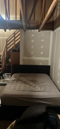 Queen size bed frame + Mattress