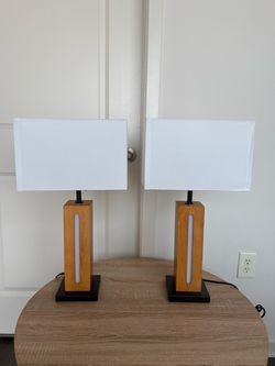 Brand New Set of 2 Bedside Lamps with Shades, Bulbs, Multiple Lights Perfect Condition