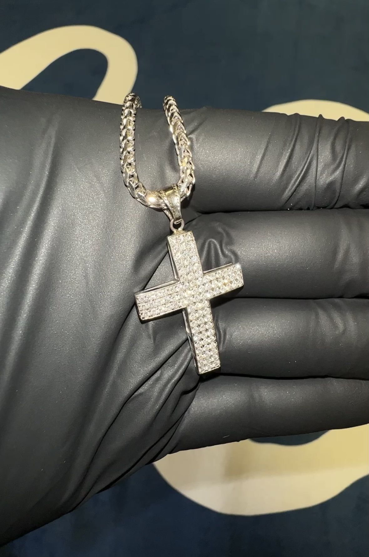 10k White Gold Cross And Chain 