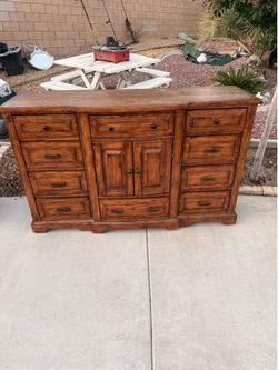 Brown wood dresser media console : large and good quality