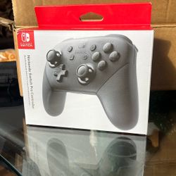 Nintendo Switch Pro Controller 