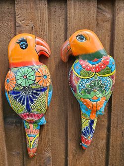 XL Mexican Talavera Yellow Parrots Wall Decoration. (Clay Pots, Planters, Plants) $45 cada uno