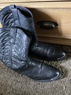 Laredo cowboy boots size 11 wide