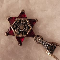 925 silver star necklace pendant  possible garnet or ruby gemstones 925 