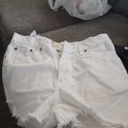2 Pr Of Women Shorts Levi 501 