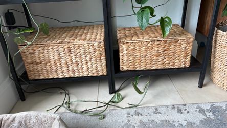 Two baskets box