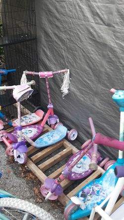 Scooters a little weathered but still works great $10 each