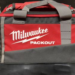 Milwaukee Pack out Tote 