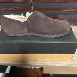 UGG SCUFF ROMEO II ESPRESSO BROWN SUEDE SHEEPSKIN MOCCASIN SLIPPERS SIZE 9 MEN