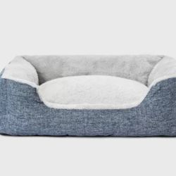 FREE Bed For Your Pets. 