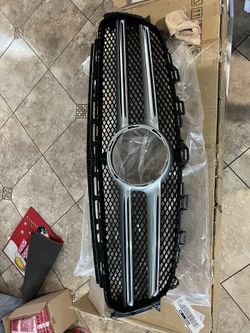W213 OEM Mercedes Benz E300 Front Grill