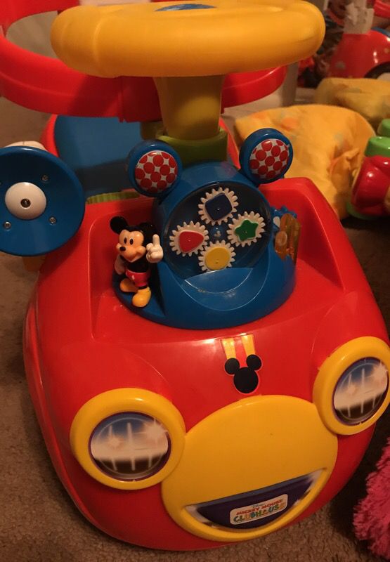 Used Mickey Mouse car! Son doesn't fit! Bought at toys r us for $70.