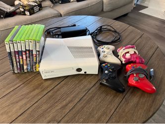 Rare White Xbox 360 S Bundle - 10 Games (Guitar Hero) & 4 Controllers