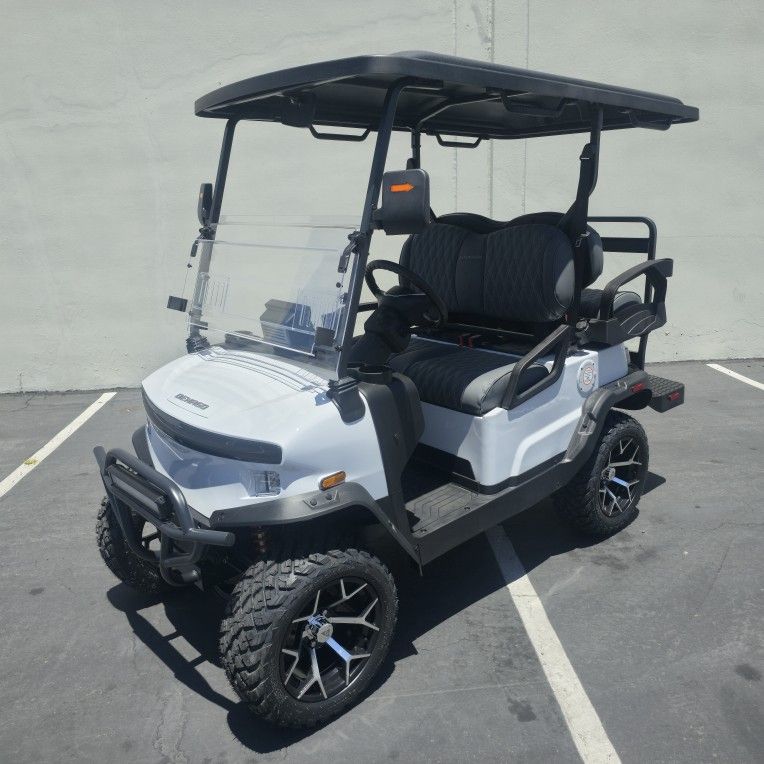 2025 Denago Nomad XL 4-Passenger Lifted 48-Volt Lithium Golf Cart