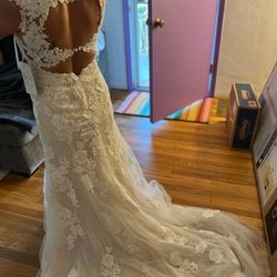 Wedding Dress Never Worn