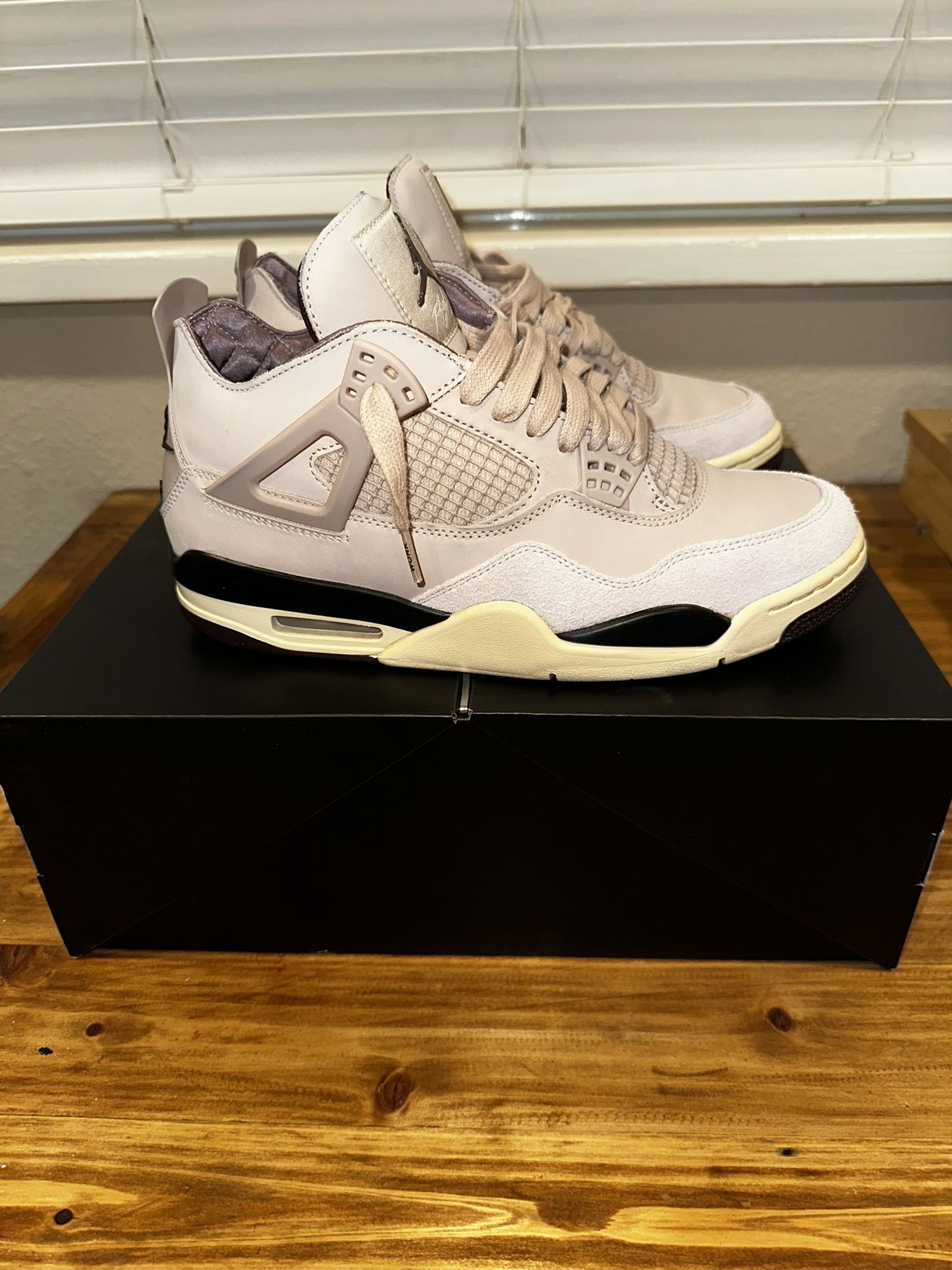 Jordan 4 A Ma Maniere Size 9.5